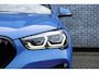 BMW X1 sDrive18i Business Edition | M-Sport | Trekhaak | Panoramadak | Head-up Display | HiFi Audio | Sportstoelen | Lichtmetalen Velgen 19 inch | Achteruitrijcamera | Keyless Entry | Elektrische Achterklep | Privacy Glas | Navigatie