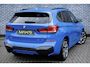 BMW X1 sDrive18i Business Edition | M-Sport | Trekhaak | Panoramadak | Head-up Display | HiFi Audio | Sportstoelen | Lichtmetalen Velgen 19 inch | Achteruitrijcamera | Keyless Entry | Elektrische Achterklep | Privacy Glas | Navigatie