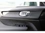 Volvo EX40 Single Motor Extended Range Plus 82 kWh | Achteruitrijcamera | Voor & achter parkeersensoren | Google Services | Cruise Control | Semi elektrische trekhaak | Stoelverwarming voorzijde | Stuurwielverwarming | Allseasonbanden |