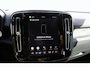 Volvo EX40 Single Motor Extended Range Plus 82 kWh | Achteruitrijcamera | Voor & achter parkeersensoren | Google Services | Cruise Control | Semi elektrische trekhaak | Stoelverwarming voorzijde | Stuurwielverwarming | Allseasonbanden |