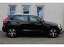 Volvo XC40 1.5 T3 Momentum Pro | 18" Lichtmetalen velgen | Parkeersensoren voor | Onyx Black Metallic | Autonomous emergency braking | Cruise control |  LED koplampen |