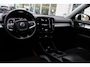 Volvo XC40 1.5 T3 Momentum Pro | 18" Lichtmetalen velgen | Parkeersensoren voor | Onyx Black Metallic | Autonomous emergency braking | Cruise control |  LED koplampen |