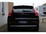 Volvo XC40 1.5 T3 Momentum Pro | 18" Lichtmetalen velgen | Parkeersensoren voor | Onyx Black Metallic | Autonomous emergency braking | Cruise control |  LED koplampen |