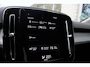 Volvo XC40 1.5 T3 Momentum Pro | 18" Lichtmetalen velgen | Parkeersensoren voor | Onyx Black Metallic | Autonomous emergency braking | Cruise control |  LED koplampen |