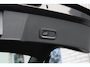 Volvo XC40 1.5 T3 Momentum Pro | 18" Lichtmetalen velgen | Parkeersensoren voor | Onyx Black Metallic | Autonomous emergency braking | Cruise control |  LED koplampen |