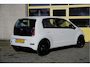 Volkswagen Up! 1.0 5drs BJ2021 Lmv 14" | Led | Airco | Getint glas