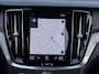 Volvo V60 2.0 T8 Recharge AWD R-Design | Incl. 12 maanden garantie | SOH 91% | Pilot assist | Harman/Kardon audio | Memory seats | Stoel/stuurverwarming | Uitklapbare trekhaak | Schuif/kantel dak | Apple carplay/Android auto |