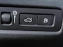 Volvo V60 2.0 T8 Recharge AWD R-Design | Incl. 12 maanden garantie | SOH 91% | Pilot assist | Harman/Kardon audio | Memory seats | Stoel/stuurverwarming | Uitklapbare trekhaak | Schuif/kantel dak | Apple carplay/Android auto |