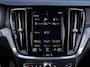 Volvo V60 2.0 T8 Recharge AWD R-Design | Incl. 12 maanden garantie | SOH 91% | Pilot assist | Harman/Kardon audio | Memory seats | Stoel/stuurverwarming | Uitklapbare trekhaak | Schuif/kantel dak | Apple carplay/Android auto |