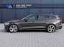 Volvo V60 2.0 T8 Recharge AWD R-Design | Incl. 12 maanden garantie | SOH 91% | Pilot assist | Harman/Kardon audio | Memory seats | Stoel/stuurverwarming | Uitklapbare trekhaak | Schuif/kantel dak | Apple carplay/Android auto |