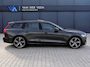 Volvo V60 2.0 T8 Recharge AWD R-Design | Incl. 12 maanden garantie | SOH 91% | Pilot assist | Harman/Kardon audio | Memory seats | Stoel/stuurverwarming | Uitklapbare trekhaak | Schuif/kantel dak | Apple carplay/Android auto |