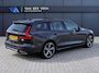 Volvo V60 2.0 T8 Recharge AWD R-Design | Incl. 12 maanden garantie | SOH 91% | Pilot assist | Harman/Kardon audio | Memory seats | Stoel/stuurverwarming | Uitklapbare trekhaak | Schuif/kantel dak | Apple carplay/Android auto |