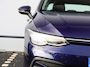 Volkswagen Golf 1.0 TSI Life 110pk | Trekhaak afneembaar | Dealer onderhouden | Navigatie | Adaptieve cruise control | LED | Parkeersensoren | Lichtmetalen velgen |