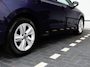 Volkswagen Golf 1.0 TSI Life 110pk | Trekhaak afneembaar | Dealer onderhouden | Navigatie | Adaptieve cruise control | LED | Parkeersensoren | Lichtmetalen velgen |