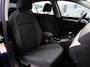 Volkswagen Golf 1.0 TSI Life 110pk | Trekhaak afneembaar | Dealer onderhouden | Navigatie | Adaptieve cruise control | LED | Parkeersensoren | Lichtmetalen velgen |