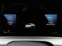 Volkswagen Golf 1.0 TSI Life 110pk | Trekhaak afneembaar | Dealer onderhouden | Navigatie | Adaptieve cruise control | LED | Parkeersensoren | Lichtmetalen velgen |