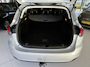 Fiat Tipo Stationwagon 1.4 T-Jet 16v Business Trekhaak - Achteruitrijcamera - Airco - Parkeersensoren achter - Stoelverwarming - Navigatie - Bluetooth - Cruise control - Dakrails - Radio - Start/stop systeem - Stuur multifunctioneel - Licht metalen velgen 17 inch - Led verlichting - Elektrische ramen - Centrale vergrendeling met afstandsbediening