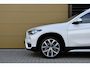 BMW X1 sDrive20i Orange Edition II * Head-up * Panoramadak * Stoelmemory * Camera * Trekhaak *