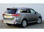 Mitsubishi Outlander PHEV 2.4 INSTYLE 4WD | PLUG IN HYBRID | SoH 75% | V2H | FULL OPTIONS | SCHUIFDAK | ADAPTIEF CRUISE | TREKHAAK 1500KG | FABRIEKSGARANTIE TOT 12-12-2027* | ALL IN RIJKLAARPRIJS