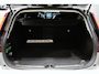Volvo V60 B4 197PK Essential Edition | BLIS | Trekhaak | Adaptieve Cruise | Getint Glas |