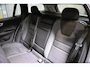 Volvo V60 B4 197PK Essential Edition | BLIS | Trekhaak | Adaptieve Cruise | Getint Glas |