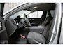 Volvo V60 B4 197PK Essential Edition | BLIS | Trekhaak | Adaptieve Cruise | Getint Glas |