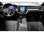 Volvo V60 B4 197PK Essential Edition | BLIS | Trekhaak | Adaptieve Cruise | Getint Glas |