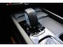 Volvo XC60 2.0 T8 Plug-in hybrid AWD R-Design - NL Auto!! Luchtvering I Harman Kardon I Pano