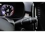 Volvo XC40 2.0 B4 Momentum Business Camera, Stoel/Stuurverwarming, Trekhaak, Cruise Control