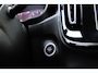 Volvo XC40 2.0 B4 Momentum Business Camera, Stoel/Stuurverwarming, Trekhaak, Cruise Control