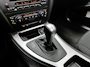 BMW 3-Serie Touring 320i/ Ketting V.V!!/ Panorama-Dak/ Elek. pakket/ 18'' LMV/ Clima/ Stoelverw./ Radio-CD/ Armsteun/ Multi. LEDER. Stuur/ Dakrails/ Extra getint glas.