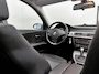 BMW 3-Serie Touring 320i/ Ketting V.V!!/ Panorama-Dak/ Elek. pakket/ 18'' LMV/ Clima/ Stoelverw./ Radio-CD/ Armsteun/ Multi. LEDER. Stuur/ Dakrails/ Extra getint glas.