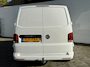 Volkswagen Transporter 2.0 TDI L2H1 30 DC Highline Navi Airco Cruise Control Trekhaak Carplay All-Season Lat om Lat betimmert