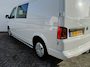 Volkswagen Transporter 2.0 TDI L2H1 30 DC Highline Navi Airco Cruise Control Trekhaak Carplay All-Season Lat om Lat betimmert
