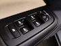 Volvo V60 2.0 B3 Aut. M.Advantage Trekhaak/Camera/Leder/ Nav/Ecc/19inch.R-Design/Led/Ecc/Stoelverw.