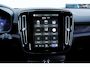 Volvo EX40 Single Motor Extended Range Plus 82 kWh | Trekhaak | Verwarmbare voorstoelen en stuurwiel | Premium audio by Harman Kardon | Keyless | Adaptieve cruise control Warmtepomp