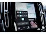 Volvo EX40 Single Motor Extended Range Plus 82 kWh | Trekhaak | Verwarmbare voorstoelen en stuurwiel | Premium audio by Harman Kardon | Keyless | Adaptieve cruise control Warmtepomp