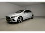 Mercedes-Benz A-klasse 250 e Star Edition Luxury Line | Pano | Trekhaak | Camera | 18"