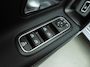 Mercedes-Benz A-klasse 250 e Star Edition Luxury Line | Pano | Trekhaak | Camera | 18"