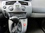 Renault Scenic 2.0-16V Privilège Luxe Automaat Ecc Cruisecontrol Panoramadak Keyless Pdc Lm Velgen Trekhaak