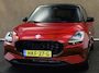 Suzuki Swift 1.2 Select Smart Hybrid - ORIGINEEL NEDERLANDSE AUTO - AFKOMSTIG VAN 1E EIGENAAR - PARKEERSENSOREN ACHTER - DODEHOEK DETECTIE - 16 INCH LICHT METALEN VELGEN - CLIMATE CONTROL - VOORSTOELEN VERWARMD - NAVIGATIE - APPLE CARPLAY/ ANDROID AUTO - ARMSTEUN VOOR - 4 X ELEKTRISCHE RAMEN - ADAPTIEVE CRUISE CONTROL