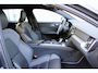 Volvo V60 2.0 T4 R-Design | Trekhaak | 19-Inch Lichtmetalen Velgen | Sportchassis | Elektrisch Verstelbare Bestuurdersstoel Met Geheugen | Cruise Control | Elektrische Achterklep | Verwarmbare Voorstoelen | Adaptieve LED Koplampen met Bochtverlichting | Getint Glas Achter | Nappa Leder/Open Grid Textiel | Apple Carplay/Android Auto | Achteruitrijcamera | Parkeersensoren Voor & Achter |