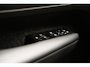 Volvo XC40 T5 Recharge 262pk Momentum Pro [ Panorama Trekhaak Harman/Kardon ]