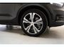 Volvo XC40 T5 Recharge 262pk Momentum Pro [ Panorama Trekhaak Harman/Kardon ]