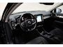 Volvo XC40 T5 Recharge 262pk Momentum Pro [ Panorama Trekhaak Harman/Kardon ]