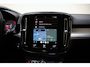 Volvo XC40 T5 Recharge 262pk Momentum Pro [ Panorama Trekhaak Harman/Kardon ]
