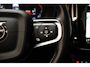 Volvo XC40 T5 Recharge 262pk Momentum Pro [ Panorama Trekhaak Harman/Kardon ]
