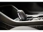 Volvo XC40 T5 Recharge 262pk Momentum Pro [ Panorama Trekhaak Harman/Kardon ]