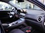 Hyundai Kona Electric EV Fashion 64 kWh | All Season Banden | Adaptive Cruise Control | Head-Up Display | Camera | Parkeersensoren Voor & Achter | Navigatie | Krell Premium Speakers