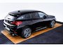 BMW X2 sDrive20i Executive M Sport - Cruise Control - Elektrischep achterklep - Elektrisch verwarmde voorstoelen - Koplampsproeiers - PDC voor/achter - Navigatiesysteem -